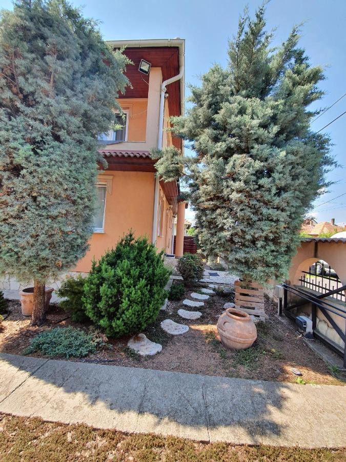 Airport Luxury Apartman 42 Vecses Bagian luar foto