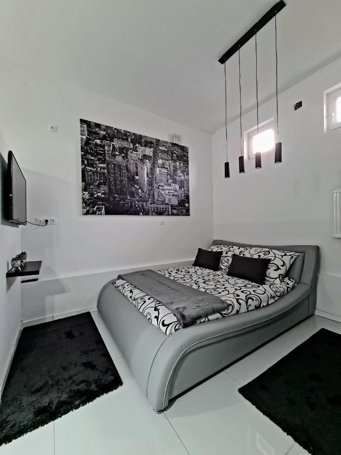 Airport Luxury Apartman 42 Vecses Bagian luar foto