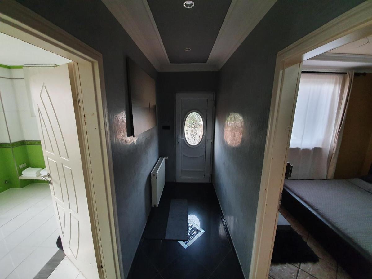 Airport Luxury Apartman 42 Vecses Bagian luar foto
